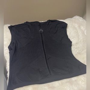 VAVAV women’s tops